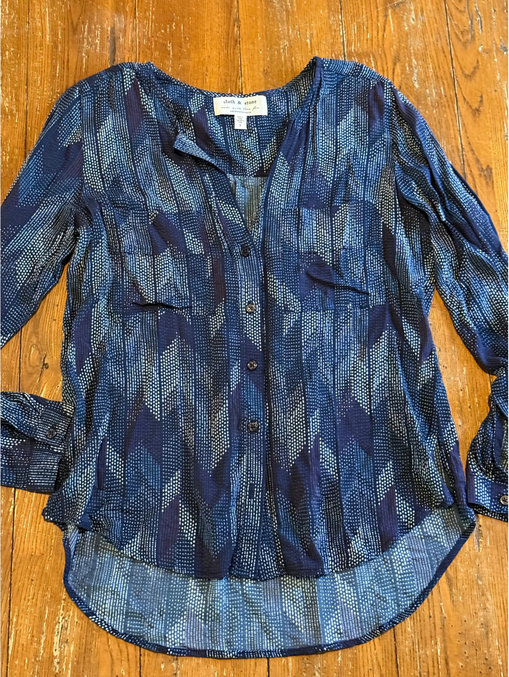 Cloth & Stone Anthropologie Navy Geometric Print Button-Front Blouse Size Small